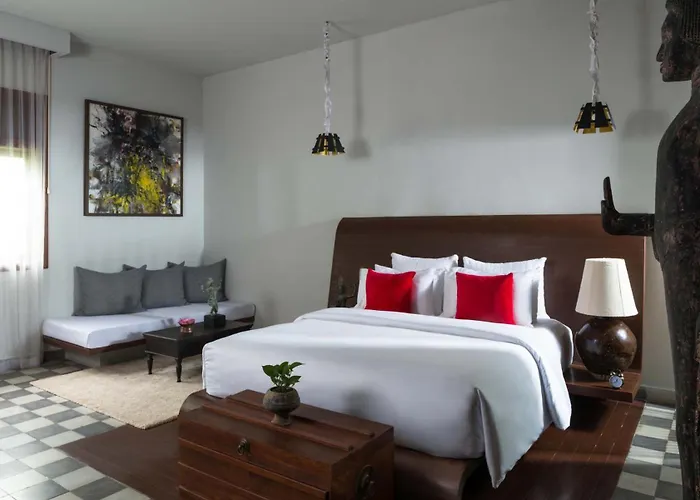 Sokkhak Boutique & Hotel 5*